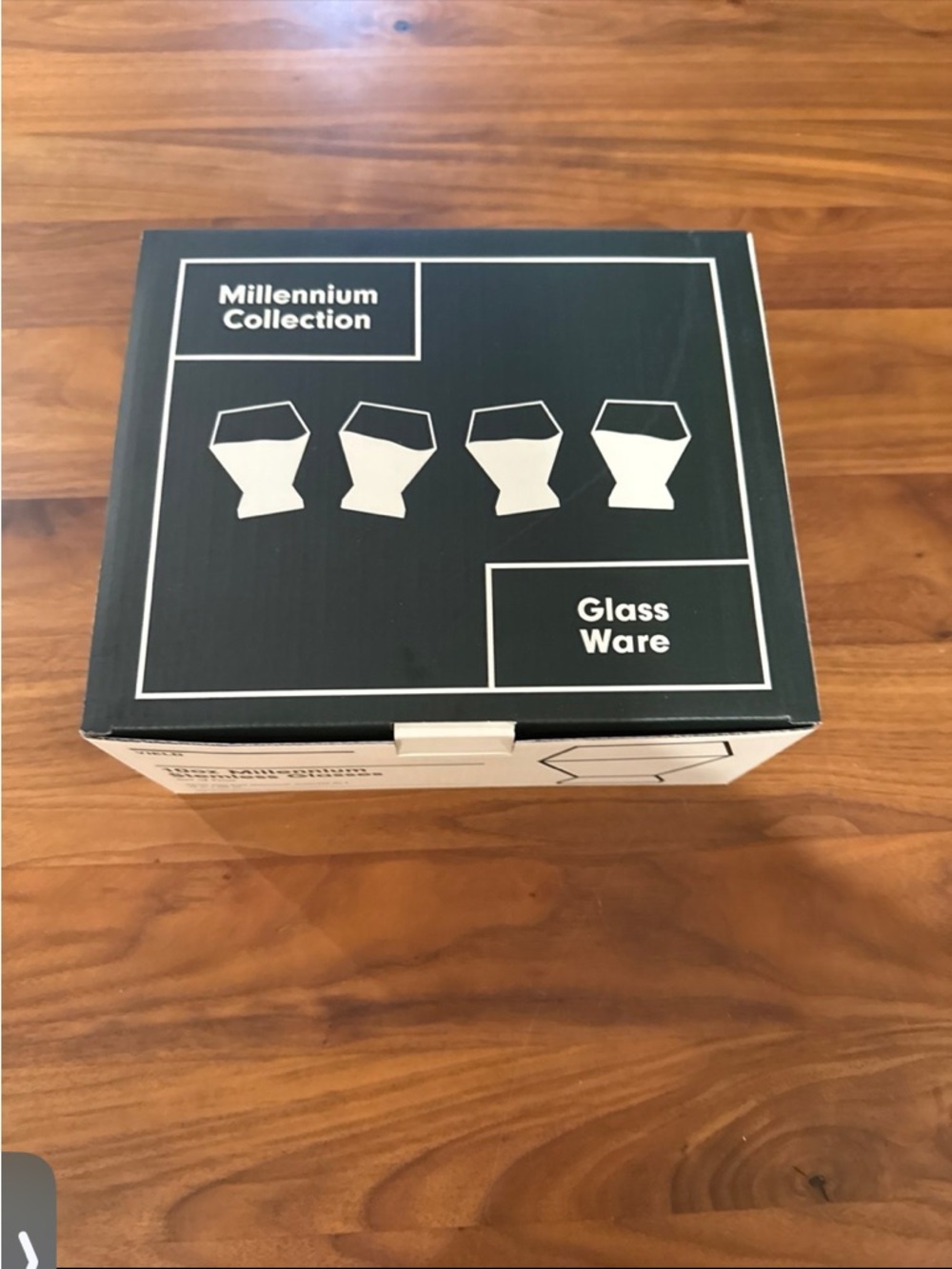 Millennium Collection Glassware Box - Black and White